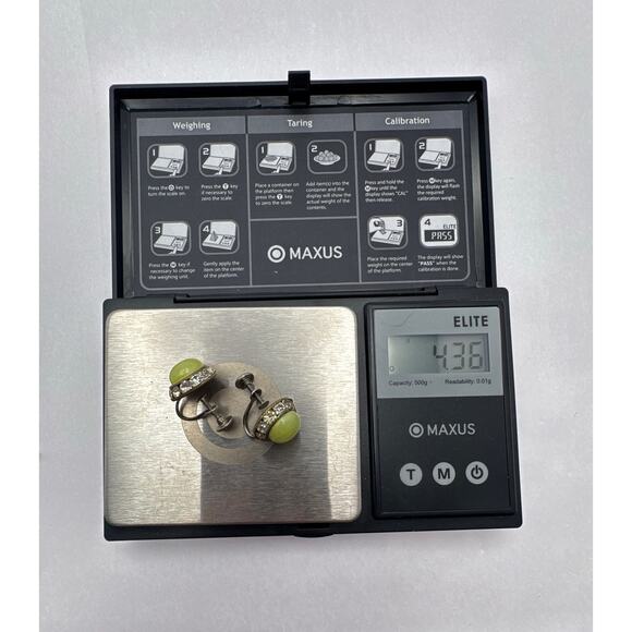 Vintage Art Deco Green Glass & Paste Screw-Back Earrings - Picture 5 of 6